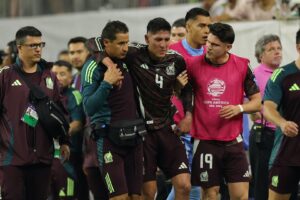 West Ham on high alert as Edson Álvarez suffers devastating injury