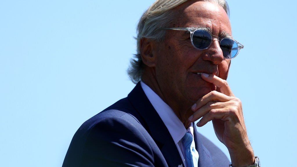Who runs pro golf? With Seth Waugh out, we look at the leaders of each of golf's governing bodies