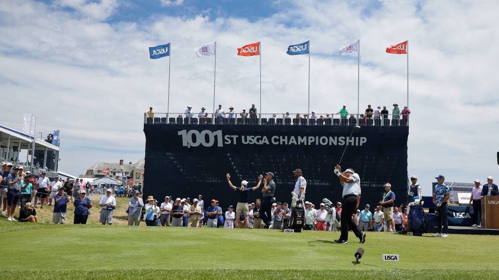 Hiroyuki Fujita, Richard Green share lead