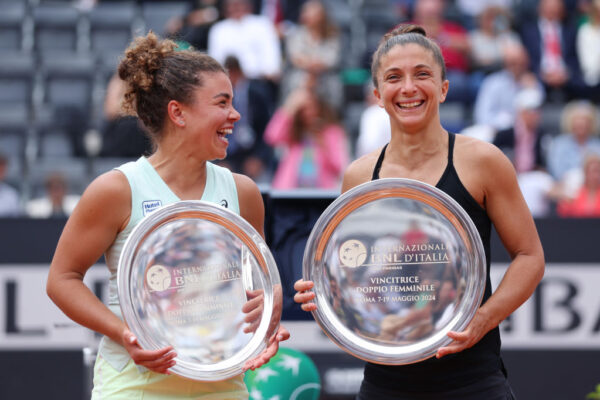 Rome | Errani & Paolini lift Italian doubles trophy