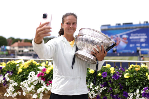 Eastbourne | Kasatkina finally lifts a trophy 