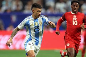 Lisandro Martinez puts in stunning display on the ball in Argentina victory over Canada - Man United News And Transfer News