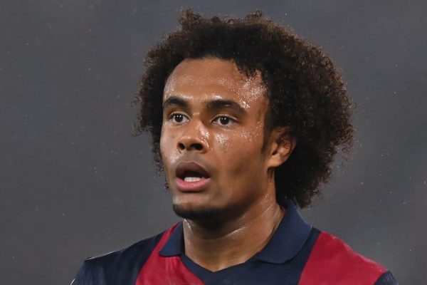 Erik ten Hag Welcomes Joshua Zirkzee to Carrington: Latest News on Man United Transfers Joshua Zirkzee: Complex negotiations with Milan leave opportunity for Manchester United to swoop in - Man United News And Transfer News