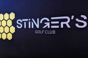 Stinger’s Golf Club with its indoor golf simulators opens in Arizona