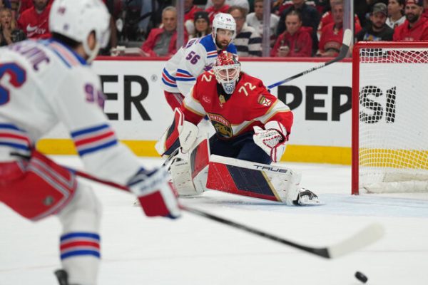 Panthers Counting on Goaltending Advantage to Secure Stanley Cup Victory rsz usatsi 23448401
