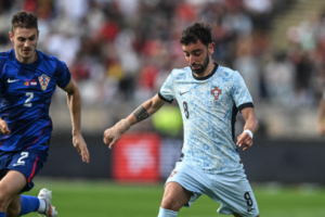 Bruno Fernandes' valiant efforts not enough as Portugal suffer defeat in 2-1 loss vs. Croatia - Man United News And Transfer News