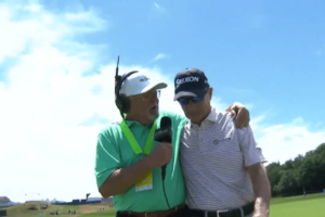 Roger Maltbie, Gary Koch share special moment during US Senior Open