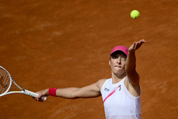 Rome | Swiatek sweeps up Keys to meet Gauff in Last 4