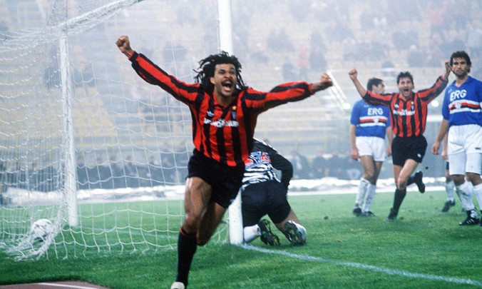 Ruud Gullit Gives Advice To Barcelona Man
