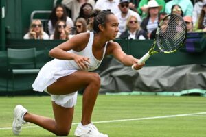 Tomjlanovic rallies past Fernandez to advance in Birmingham