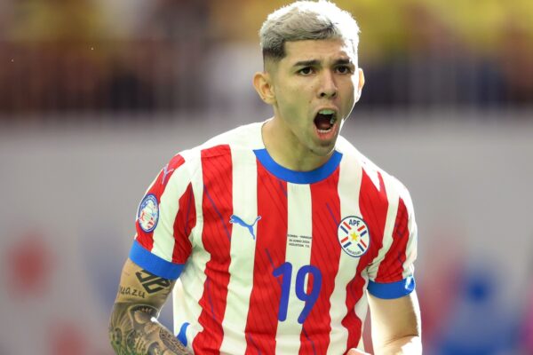 Video: Brighton & Hove Albion ace sparks Paraguay's fightback against Colombia