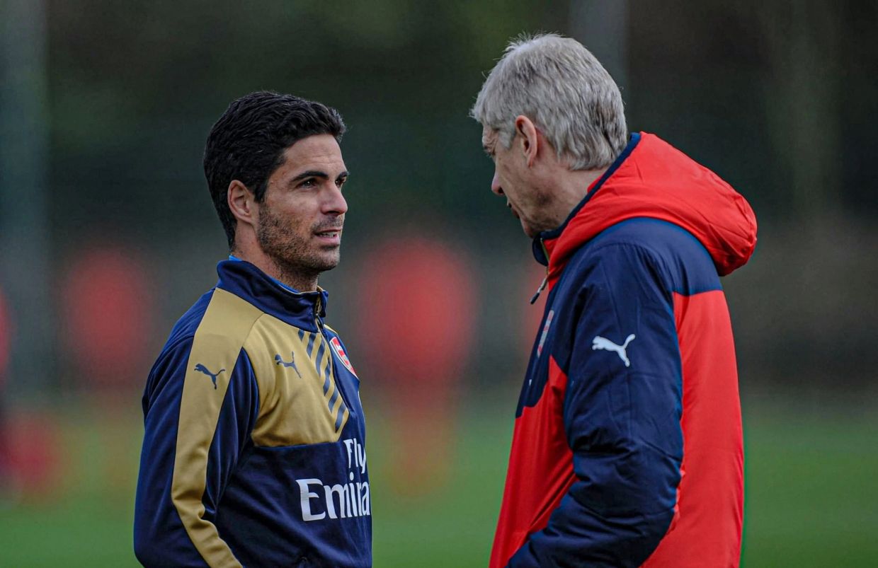 Mikel Arteta and Arsene Wenger At Arsenal
