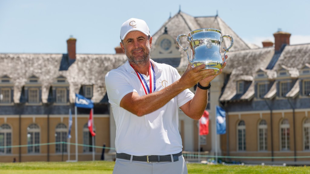Richard Bland outlasts Hiroyuki Fujita in playoff at U.S. Senior Open
