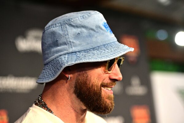 Travis Kelce Revealed His One Rule During His Stage Debut With Taylor Swift