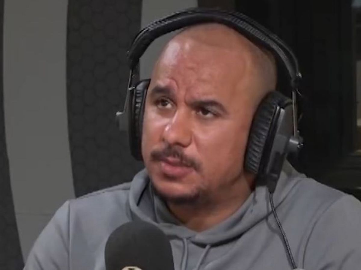 Agbonlahor claims Leeds won't get promoted after latest transfer deal