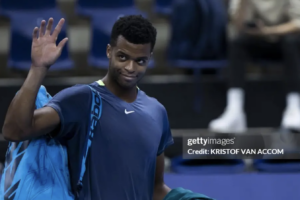 Wimbledon R4 previews and predictions: De Minaur vs. Fils, Mpetshi Perricard vs. Musetti