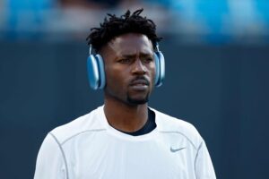 Antonio Brown #81 of the Tampa Bay Buccaneers warms up before the game against the Carolina Panthers at Bank of America Stadium on December 26, 2021 in Charlotte, North Carolina.