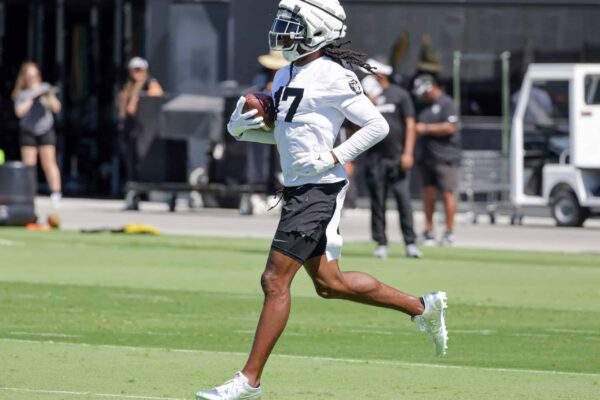 Davante Adams discusses the Raiders’ Quarterback Dilemma Davante Adams Opens Up About Raiders' QB Situation