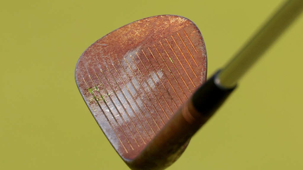 Tiger Woods rusty TaylorMade wedges are insane