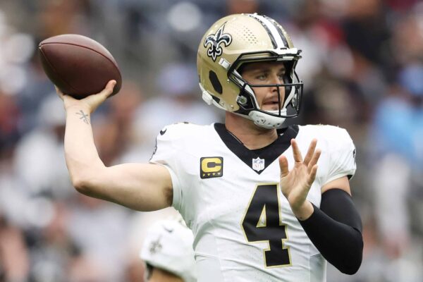 Analyst Makes A Bold Statement About Derek Carr