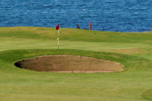 WATCH: How to escape a pot bunker in several painfully complicated steps