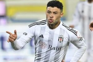 Former Liverpool midfielder Alex Oxlade-Chamberlain linked with a return to England as Besiktas seek wage relief