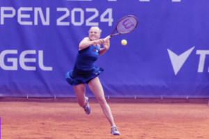WTA Roundup | Siniakova survives scare in Prague while milestones are achieved in Iasi