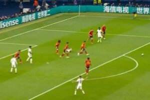 Cole Palmer gives England life with incredible strike