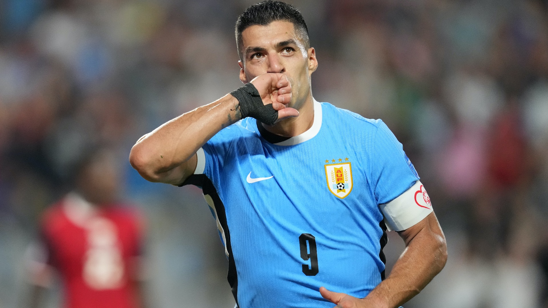 Video: Former Barcelona star saves Uruguay with stoppage time goal against Canada