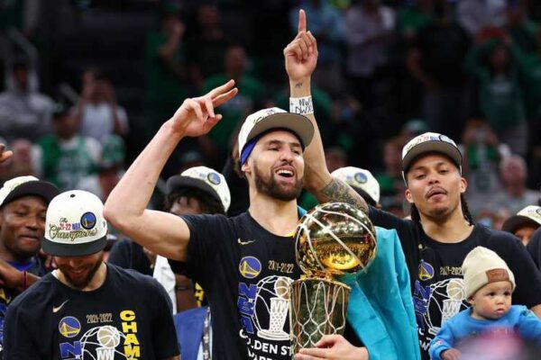 Golden State Warriors Owner Commits to Erecting Statue in Honor of Klay Thompson upon Retirement klay-6682f83e3e73d