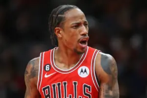 report-nba-execs-think-demar-derozan-request-trade