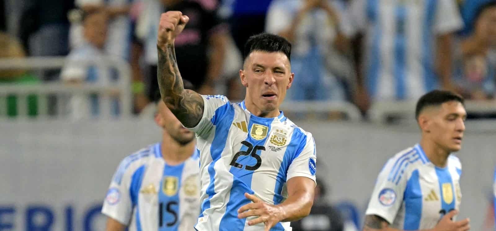 Video: Lisandro Martinez opens Argentinian goalscoring account in tight quarter final victory - Man United News And Transfer News