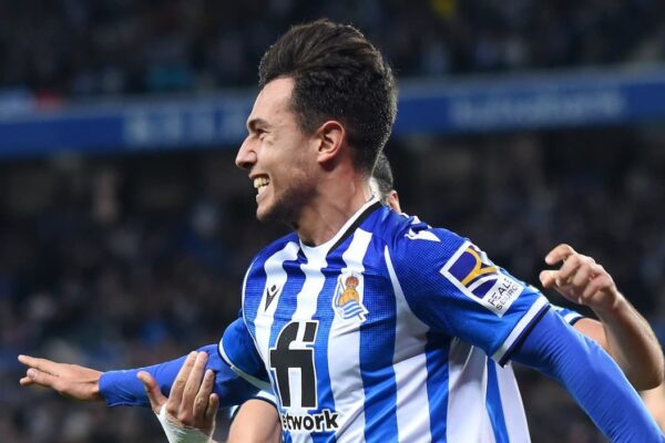 Manchester United weighing up a move for Real Sociedad midfielder Martin Zubimendi - Man United News And Transfer News