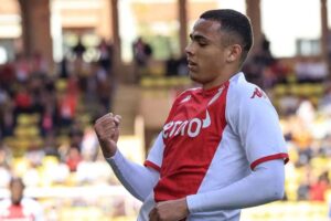 Manchester United target Vanderson as "possible replacement" for Aaron Wan-Bissaka - Man United News And Transfer News