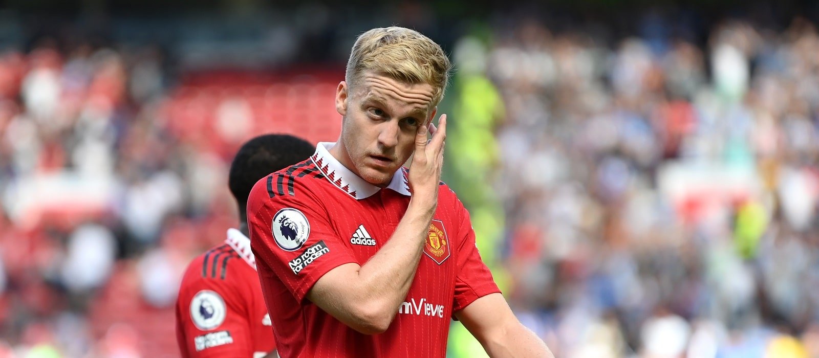 Manchester United refuse to let Donny van de Beek leave on a free - Man United News And Transfer News