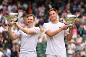 Wimbledon | Patten & Heliovaara pocket doubles crown