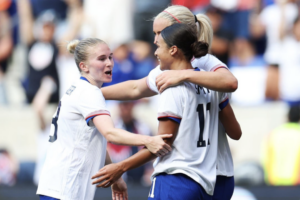 Sophia Smith leads USWNT past Mexico for pre-Olympic win