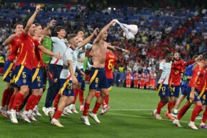 Spain Reach EURO Final