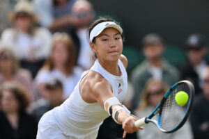 Wimbledon | Wang Xinyu downs Dart