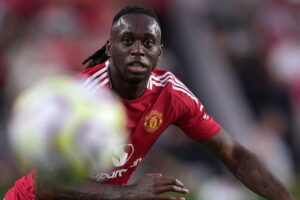 Aaron Wan-Bissaka shows his inconsistency in 3-0 loss to Liverpool - Man United News And Transfer News