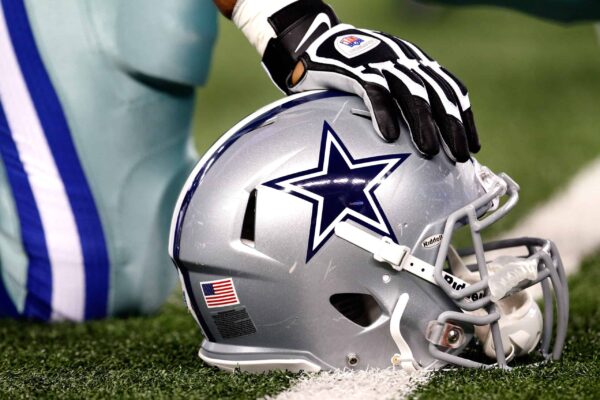 Former Pro Bowl Running Back Will Meet With Cowboys Monday