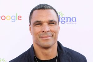 Tony Gonzalez Says 1 QB Should Be On A 'Short Leash'