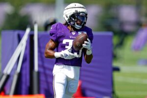 Aaron Jones Makes Rushing Yards Prediction For Week 2