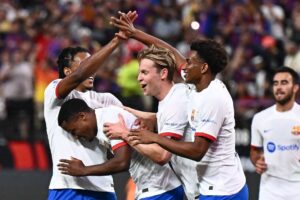 Barcelona ready to let Man United target Frenkie de Jong leave in 2025