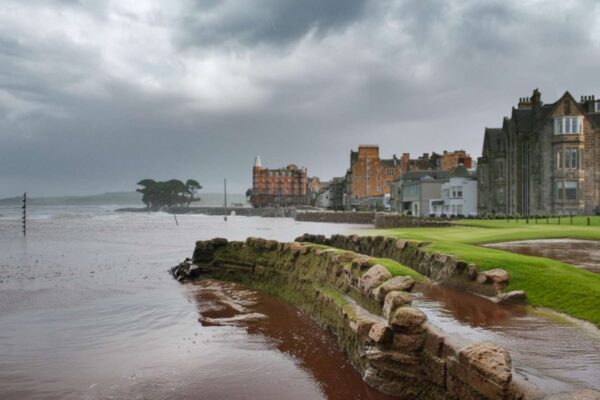 Climate change threat to St Andrews: Will the home of golf be flooded?!