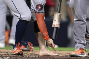 I Insist That You Gaze Upon My Toe Forthwith