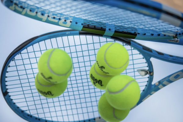 The benefits of betting on tennis and no deposit casino bonuses