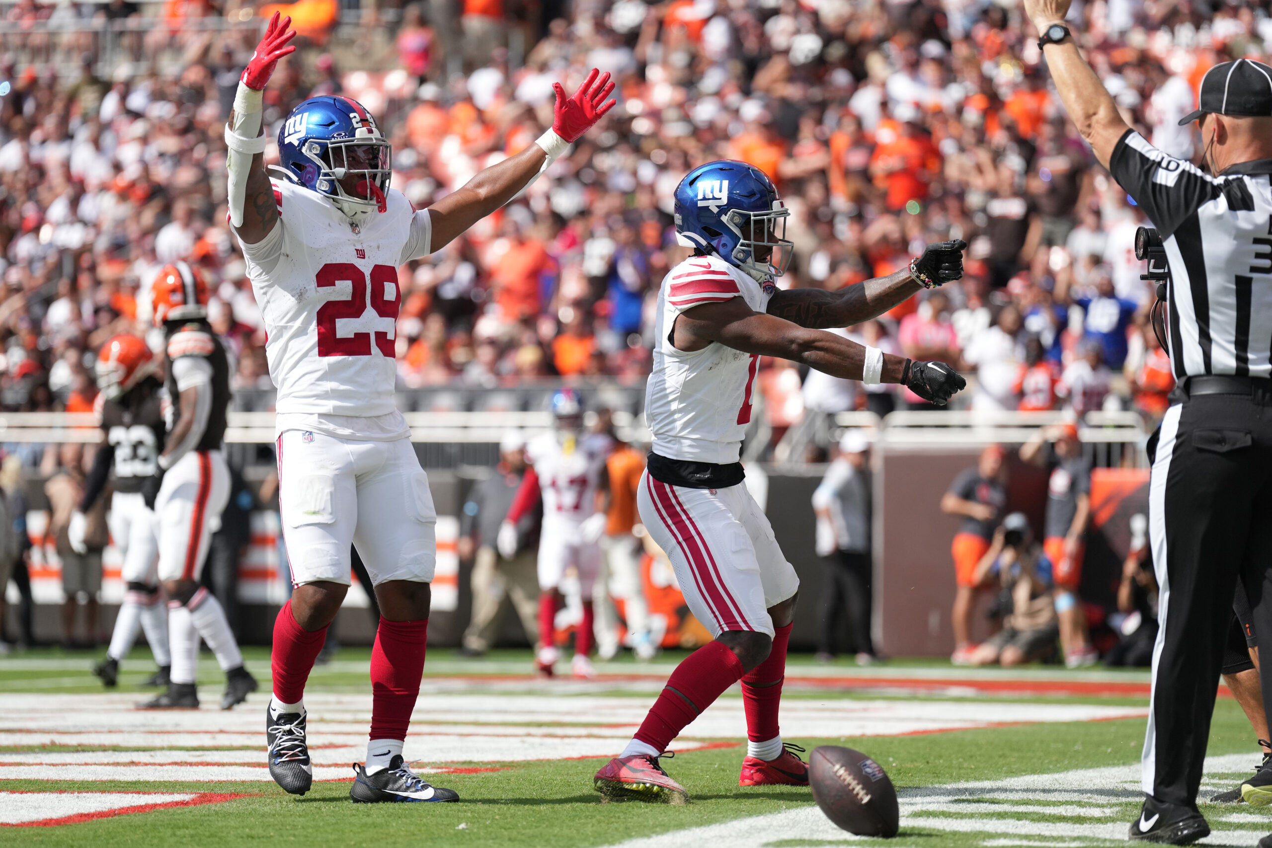 2 Giants Players Are PFF's Best Graded Rookies After Week 3