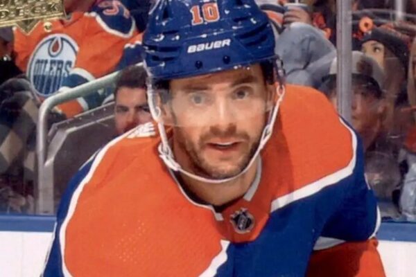 Oilers' Coach Explains Preseason Lineup Choice vs. Jets