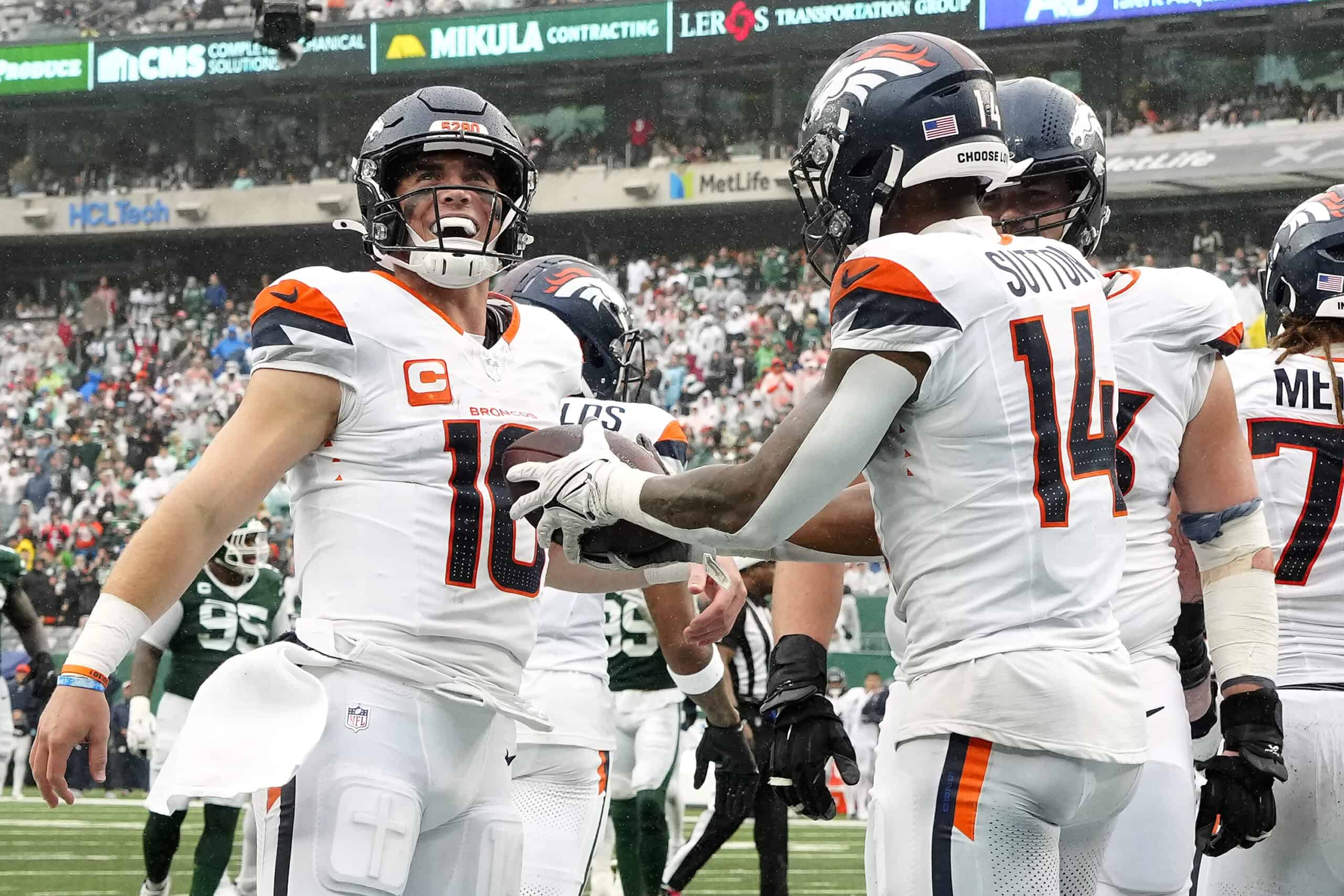 Fans React To Broncos' Win Over Jets